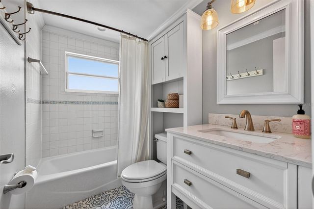 4626 BAY CREST DRIVE, Tampa, FL 33615