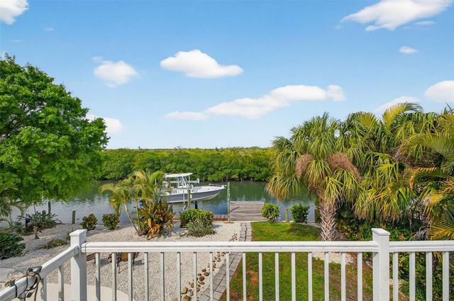 4626 BAY CREST DRIVE, Tampa, FL 33615