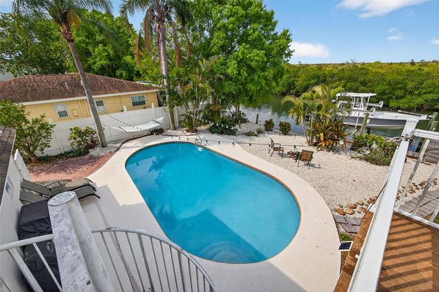 4626 BAY CREST DRIVE, Tampa, FL 33615