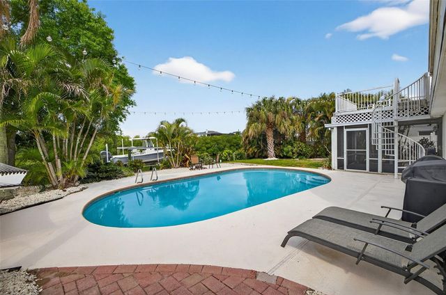 4626 BAY CREST DRIVE, Tampa, FL 33615