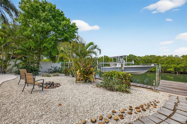 4626 BAY CREST DRIVE, Tampa, FL 33615