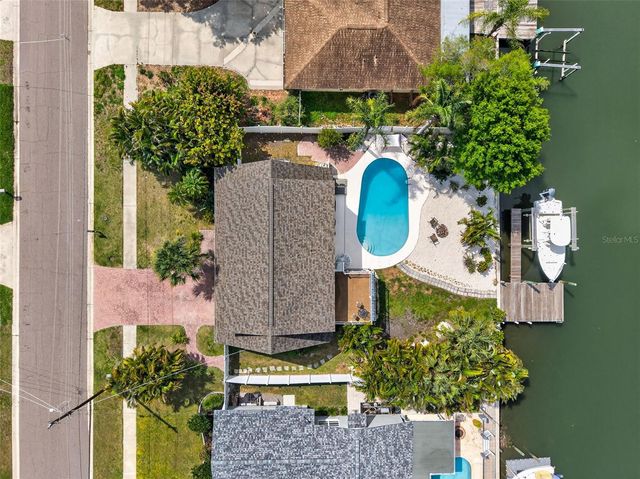 4626 BAY CREST DRIVE, Tampa, FL 33615