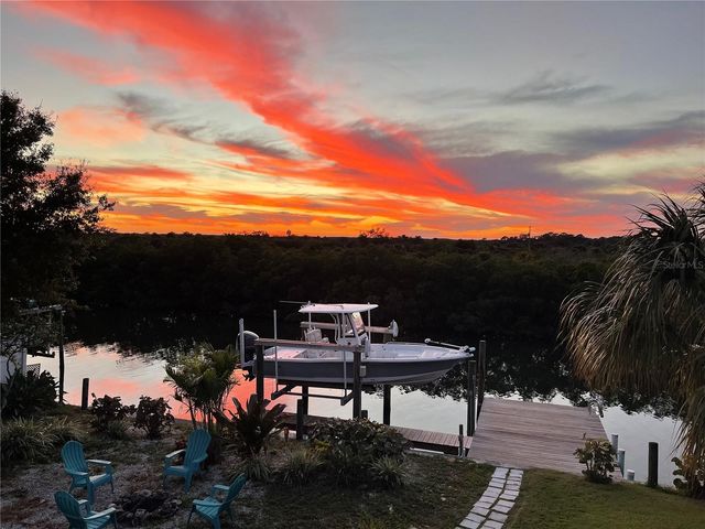 4626 BAY CREST DRIVE, Tampa, FL 33615