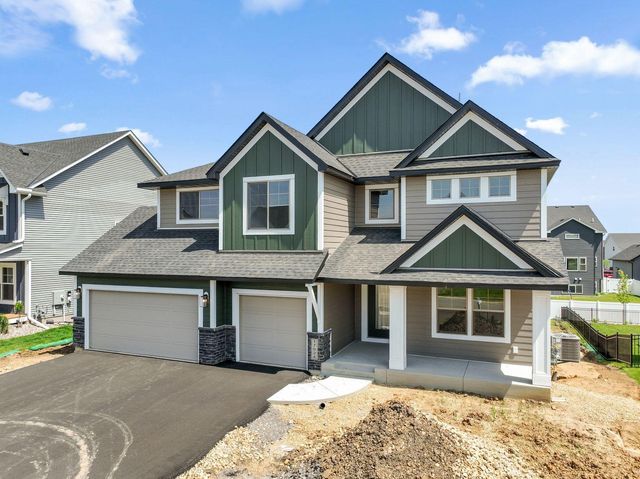 17924 Headwaters Drive, Lakeville, MN 55044
