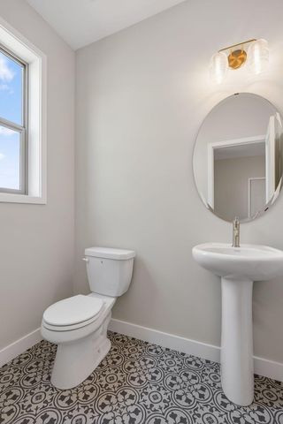 17924 Headwaters Drive, Lakeville, MN 55044