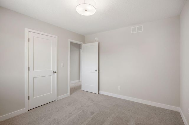 17924 Headwaters Drive, Lakeville, MN 55044