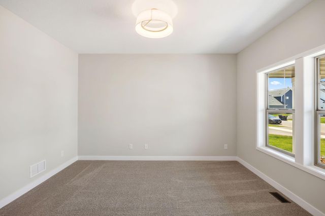 17924 Headwaters Drive, Lakeville, MN 55044