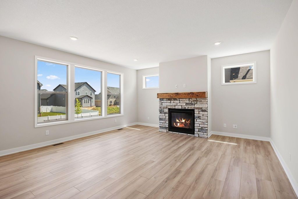17924 Headwaters Drive, Lakeville, MN 55044 — photo 5