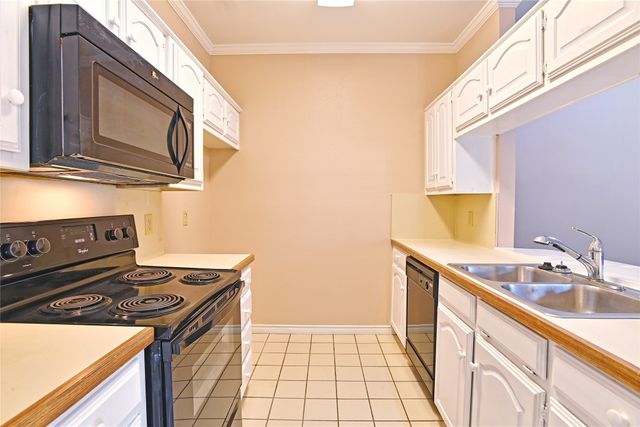 145 E Windsor Drive, Denton, TX 76209