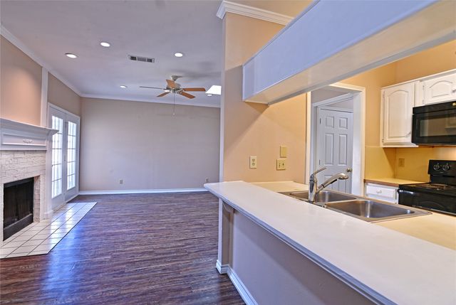 145 E Windsor Drive, Denton, TX 76209