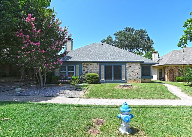 145 E Windsor Drive, Denton, TX 76209