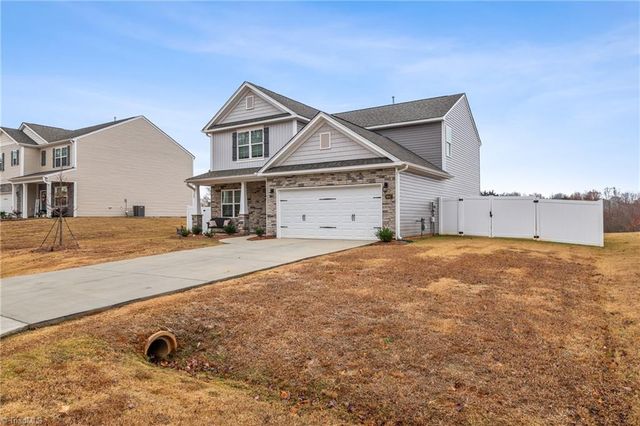 6947 Saddlebred Drive, Trinity, NC 27370