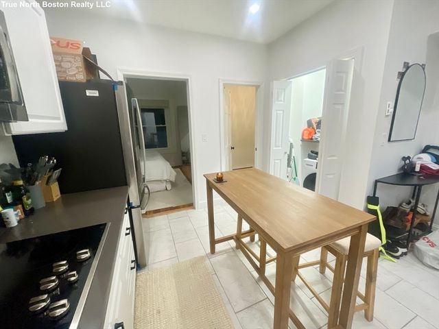 206 Hanover St 2, Boston, MA 02113