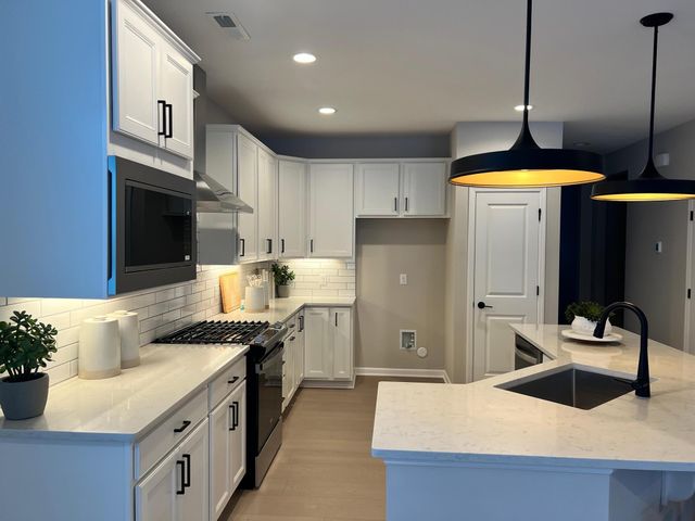 19671 Hunters Ridge, Corcoran, MN 55374