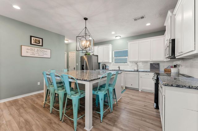 842 Sea Spray Drive, Crystal Beach, TX 77650