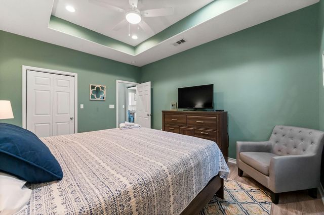 842 Sea Spray Drive, Crystal Beach, TX 77650