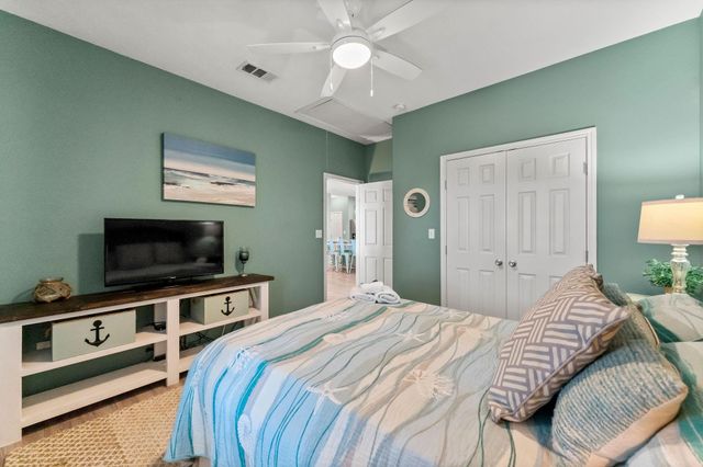 842 Sea Spray Drive, Crystal Beach, TX 77650