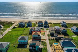 842 Sea Spray Drive, Crystal Beach, TX 77650