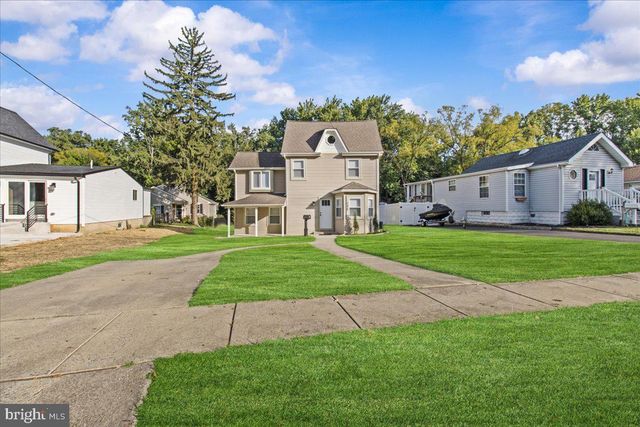 135 ALBANY AVE, Barrington, NJ 08007