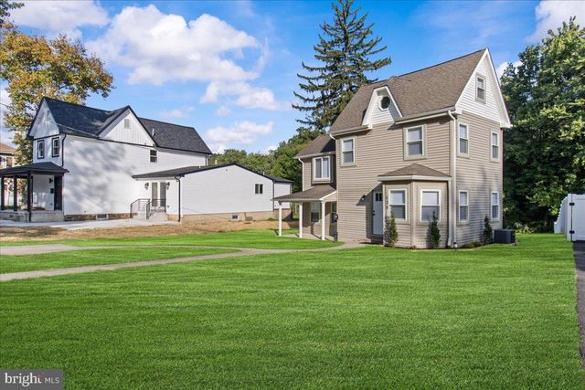 135 ALBANY AVE, Barrington, NJ 08007