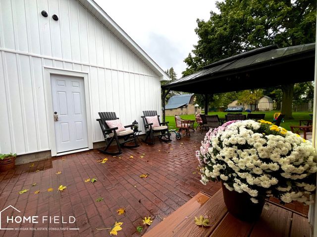 116 S West Street, Henderson, MI 48841
