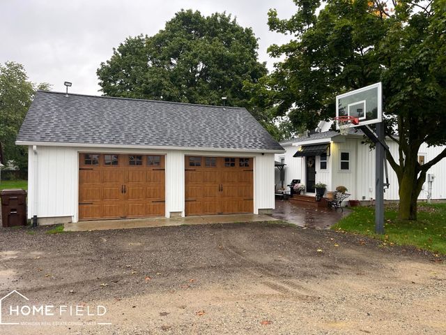 116 S West Street, Henderson, MI 48841