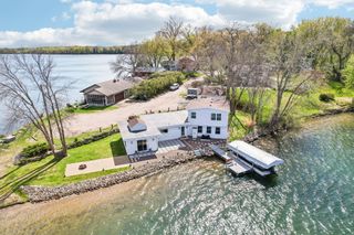 9990 Bonnie Glen Parkway, Chisago City, MN 55013