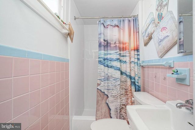 200 LAKE AVE, Glendora, NJ 08029