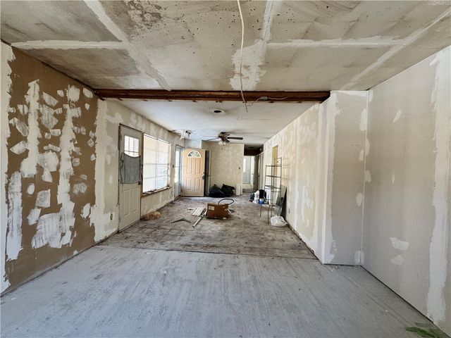 2305 Cottonwood Place, Springdale, AR 727