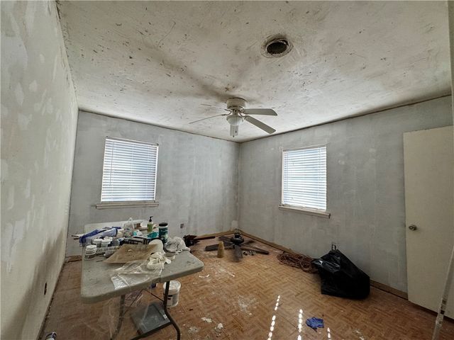 2305 Cottonwood Place, Springdale, AR 727