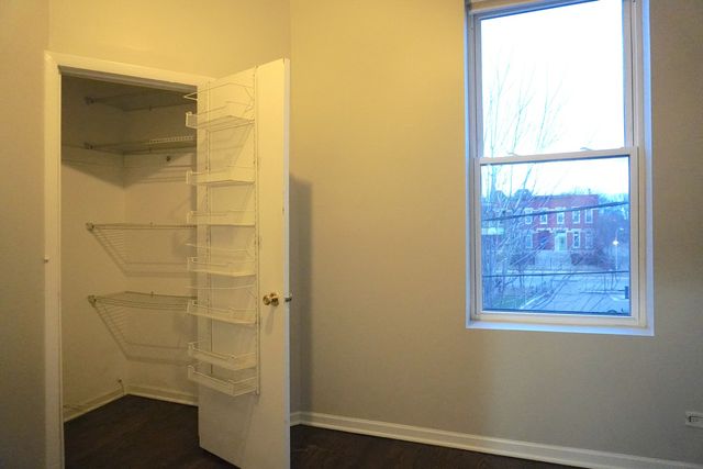 867 E Pershing Road 2, Chicago, IL 60653