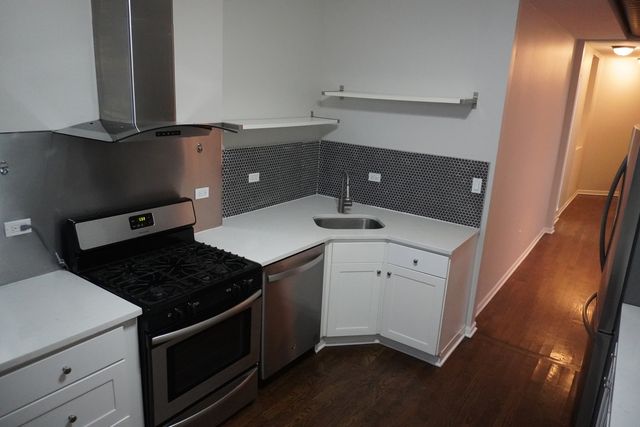 867 E Pershing Road 2, Chicago, IL 60653