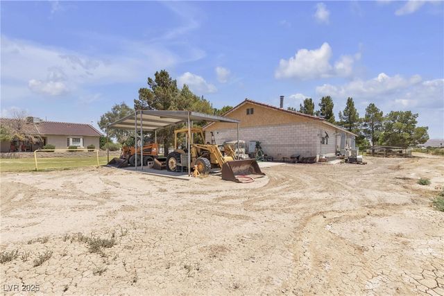 825 West Ryan Avenue, Overton, NV 89040