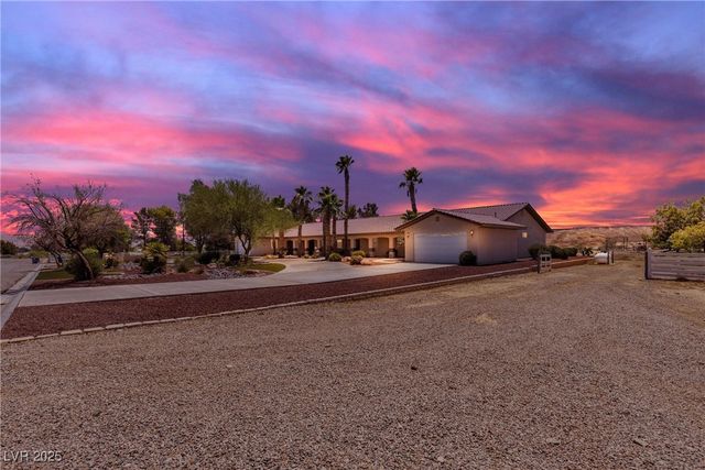 825 West Ryan Avenue, Overton, NV 89040