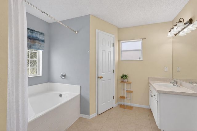 2979 SW Moody Terrace, Port St. Lucie, FL 34953