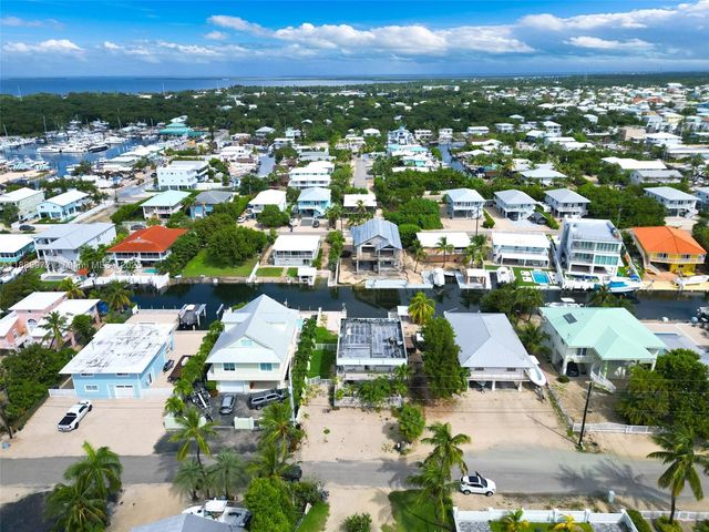 174 Corrine Pl, Key Largo, FL 33037