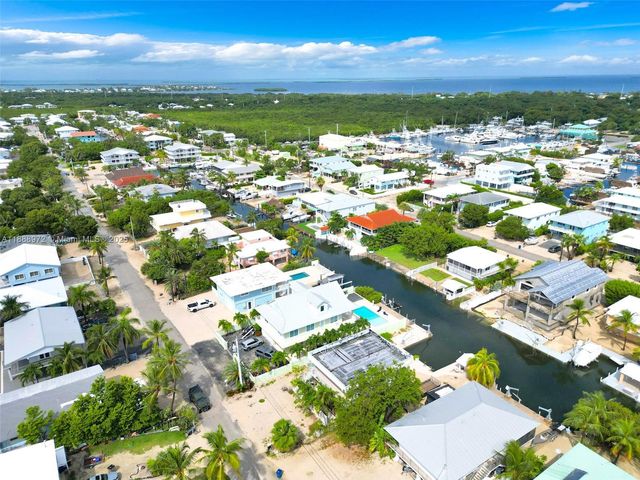 174 Corrine Pl, Key Largo, FL 33037