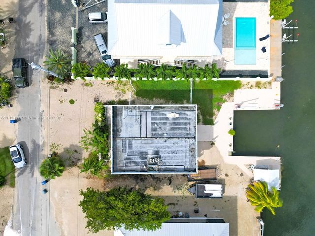 174 Corrine Pl, Key Largo, FL 33037