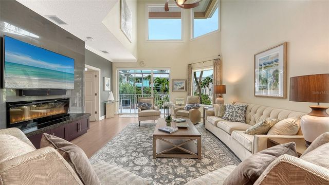 3942 HAMILTON CLUB CIRCLE 13, Sarasota, FL 34242
