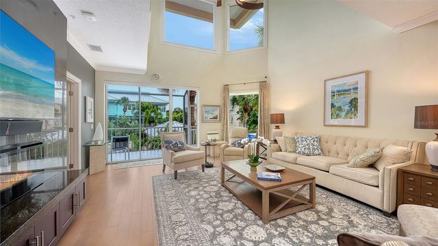 3942 HAMILTON CLUB CIRCLE 13, Sarasota, FL 34242