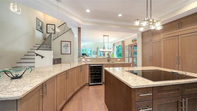 3942 HAMILTON CLUB CIRCLE 13, Sarasota, FL 34242