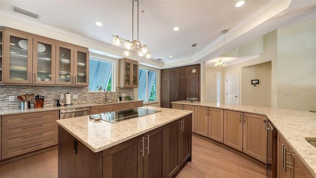 3942 HAMILTON CLUB CIRCLE 13, Sarasota, FL 34242