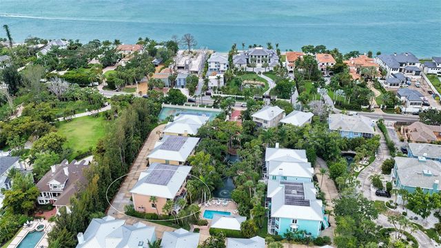 3942 HAMILTON CLUB CIRCLE 13, Sarasota, FL 34242