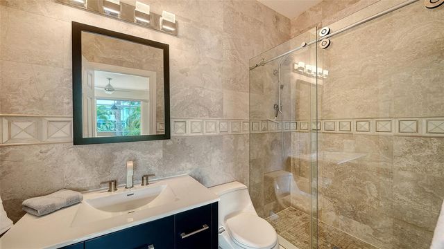 3942 HAMILTON CLUB CIRCLE 13, Sarasota, FL 34242