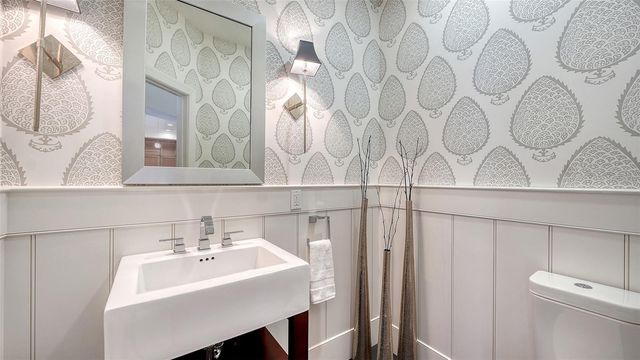 3942 HAMILTON CLUB CIRCLE 13, Sarasota, FL 34242