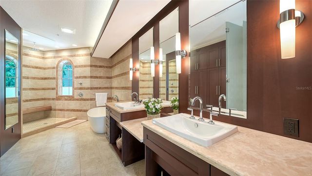 3942 HAMILTON CLUB CIRCLE 13, Sarasota, FL 34242
