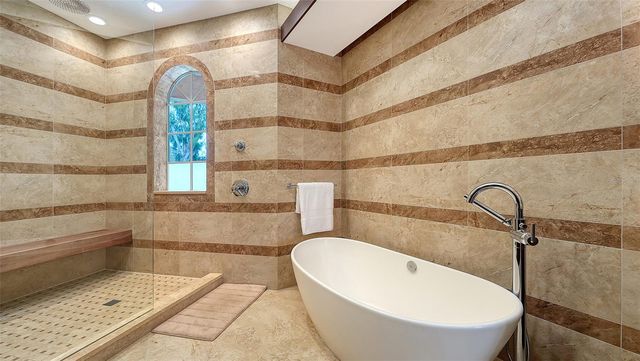 3942 HAMILTON CLUB CIRCLE 13, Sarasota, FL 34242