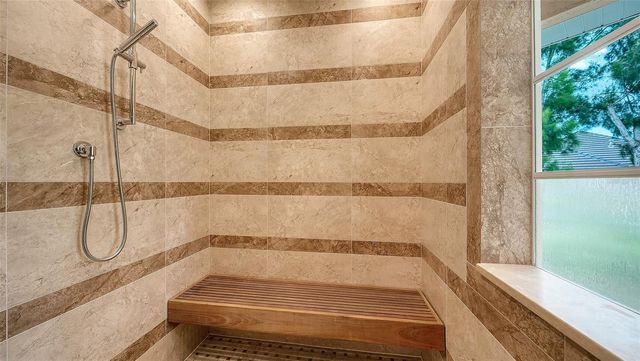 3942 HAMILTON CLUB CIRCLE 13, Sarasota, FL 34242