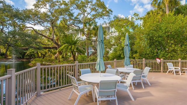 3942 HAMILTON CLUB CIRCLE 13, Sarasota, FL 34242