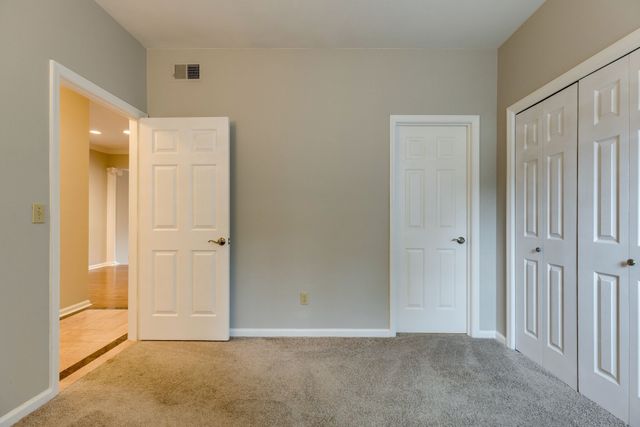 120 W End Pl, Nashville, TN 37205